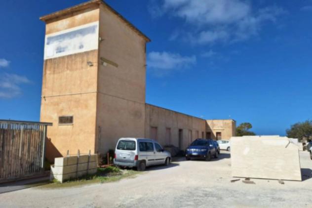 Immobile in asta di 2345 m² in vendita a Valderice - Foto 2