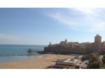 fronte mare incantevole vista su città vecchia