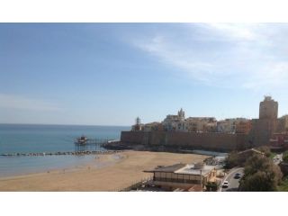 fronte mare incantevole vista su città vecchia