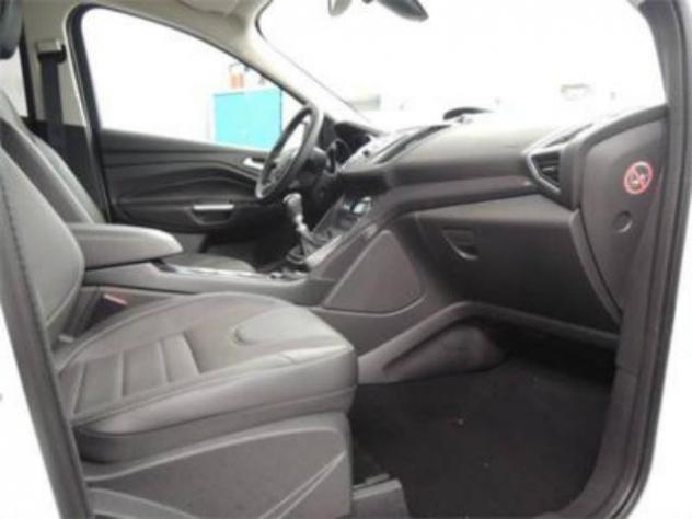 Ford Kuga 2.0 TDCI 140 CV 4WD Titanium - Foto 8