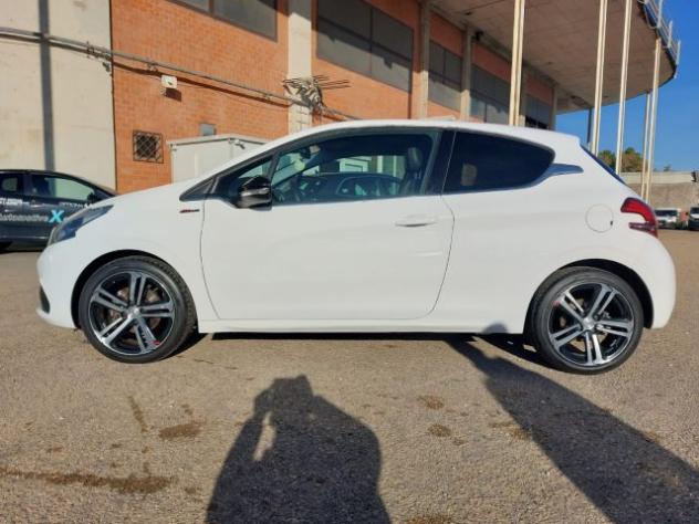 PEUGEOT 208 BlueHDi 100 3 porte GT Line rif. 23411638 - Foto 2