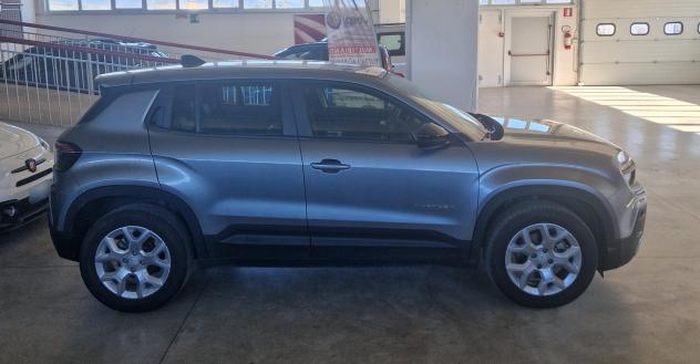 Jeep Avenger e-Hybrid 1.2 MHEV e-Hybrid Turbo Altitude - Foto 6