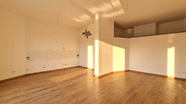 NUOVA COSTRUZIONE: SOLUZIONE INDIPENDENTE CON GIARDINO ESCLUSIVO – CORSO UMBERTO - Foto 5