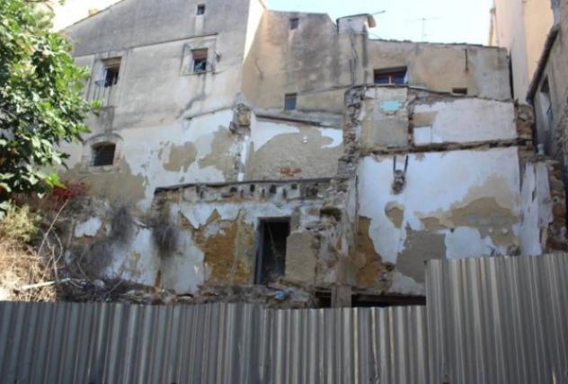 Immobile in asta di 290 m² in vendita a Caltagirone - Foto 2