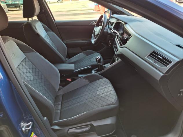 Volkswagen Polo 1.0 TSI R-Line 95cv - Foto 8
