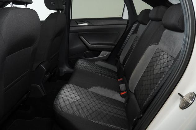 Volkswagen Taigo 1.5 TSI DSG R-Line 150CV - Foto 8