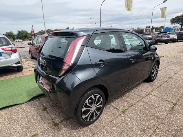 Toyota Aygo 1.0 VVT-i 69 CV 5 porte x-business - Foto 7