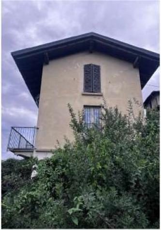 150/2025 1 VA - Casa indipendente in asta a Luino (fraz. Voldomino) - Foto 2