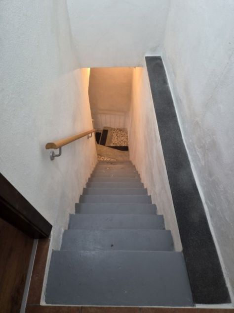 PORZIONE DI CASA DA CIELO A TERRA IN CENTRO PAESE - Foto 9