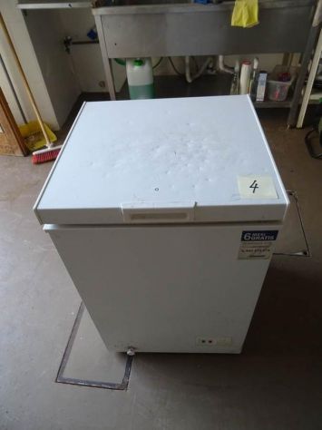 Congelatore a pozzetto Zerowatt funzionante