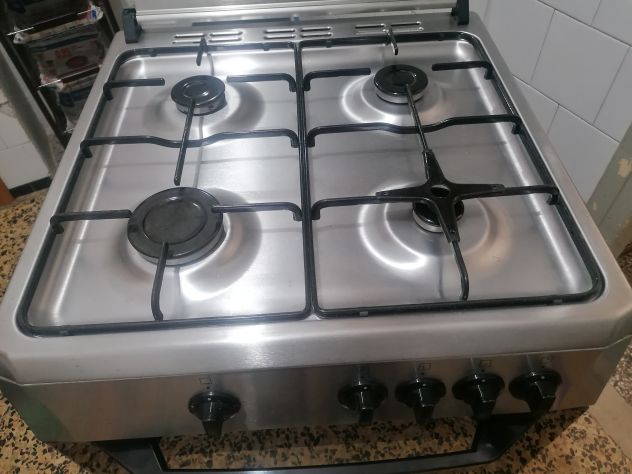 Cucina a gas acciaio inox 4 fornelli marca Beko - Foto 6