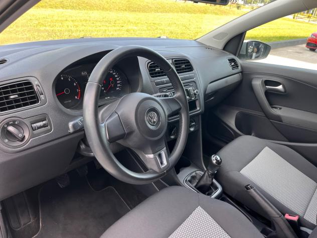 Volkswagen Polo 1.2 Comfortline Neopatentati - Foto 9
