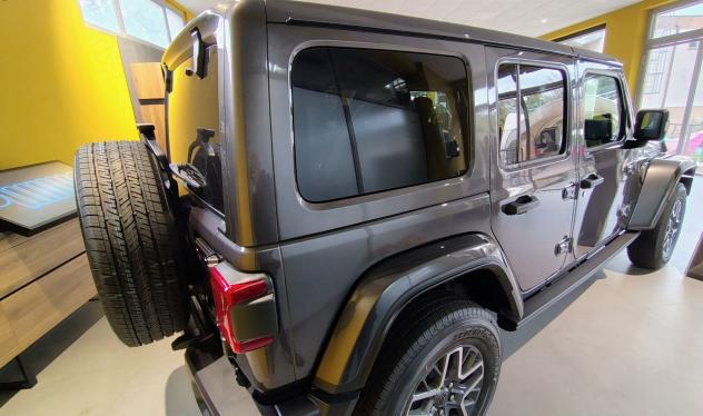Jeep Wrangler 2.0T Unlimited Sahara Auto 4WD - Foto 6