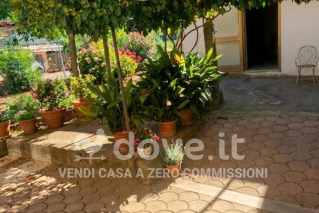 Villa di 219 m² con più di 5 locali in vendita a Torrita di Siena
