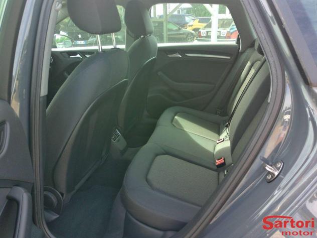 AUDI - A3 - 1.6 TDI S tronic Sport - Foto 9