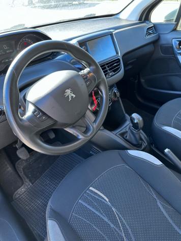 Peugeot 208 1.4 HDi 68 CV 5 porte Active - Foto 8