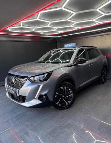 Peugeot 2008 BlueHDi 130 cv EAT8 Allure Pack 2021 - Foto 4