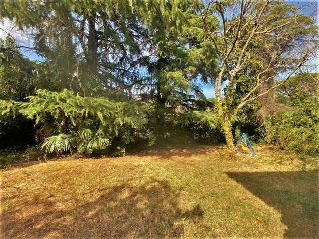 VILLA di PREGIO con GIARDINO ALBERATO - Foto 2