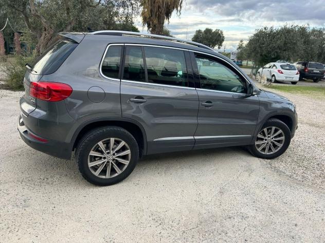 Volkswagen Tiguan 2.0 TDI 150 CV 4MOTION Sport & Style BlueMotion Tech. - Foto 3