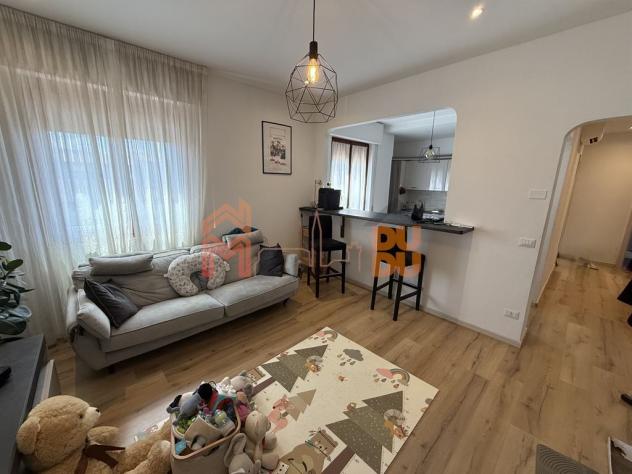 APPARTAMENTO SEMICENTRALE ZONA SCUOLE VASARI