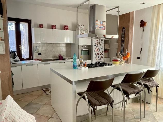 BL/gl139 - APPARTAMENTO INDIPENDENTE DI 3 LOCALI + DOPPI SERVIZI + SOLAIO MANSARDABILE + BOX - Foto 6