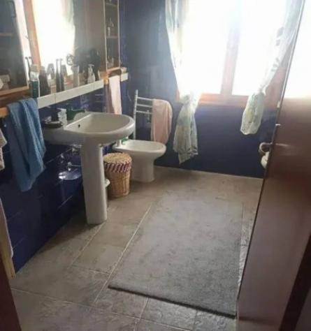 Immobile in asta di 143 m² con più di 5 locali e box auto in vendita a Tezze sul Brenta - Foto 11
