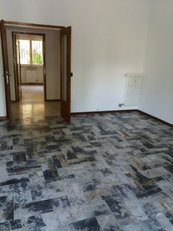 Borgo Trento affittasi ampio trilocale con terrazzo - Foto 10