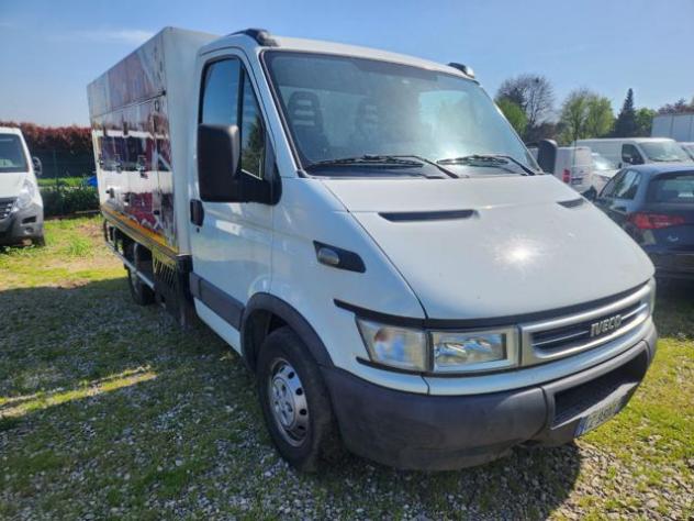 IVECO Daily 35S10 2.3 Hpi TDI PC rif. 22096607 - Foto 2