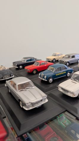 Lotto modellini Lancia Norev 1/43 basetta + nome - Foto 8