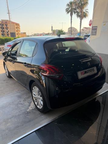 Peugeot 208 PureTech 68 5 porte Active - Foto 6