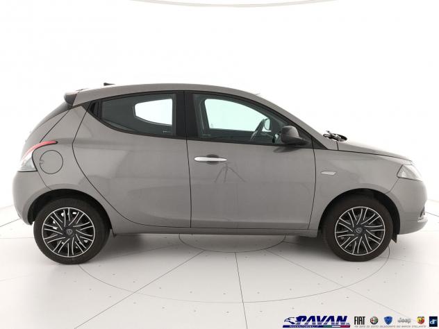Lancia Ypsilon 1.0 FireFly 5 porte S&S Hybrid Gold - Foto 4