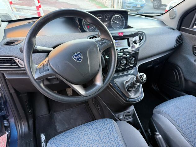 Lancia Ypsilon 1.0 Hybrid **LA CITY CAR IDEALE** - Foto 5