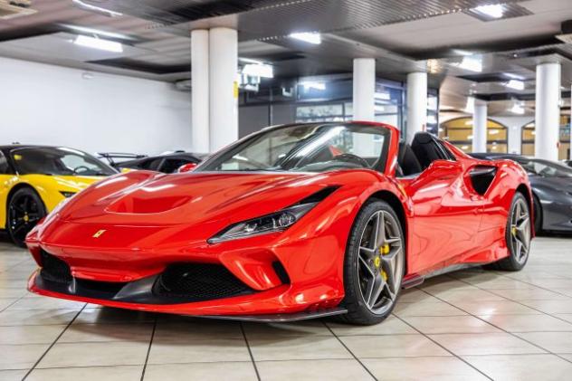 FERRARI F8 Spider LIFT|CARBON+LEDS|HI-FI PREMIUM|AFS|ELECTRI rif. 24065196 - Foto 3