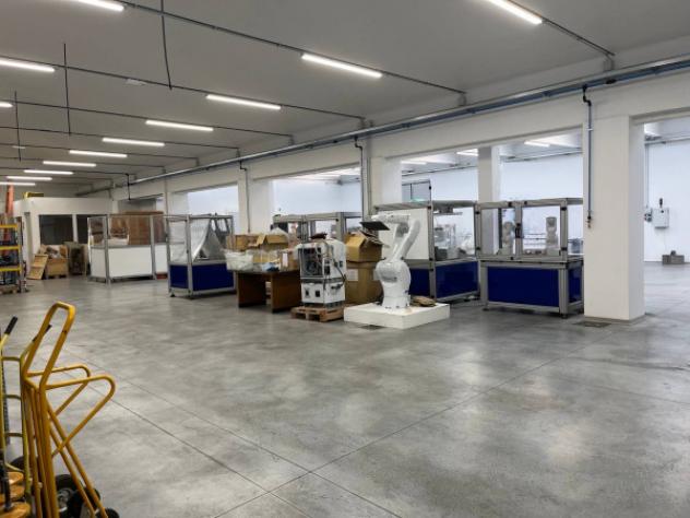Immobile di 1400 m² con più di 5 locali in vendita a Brescia - Foto 10
