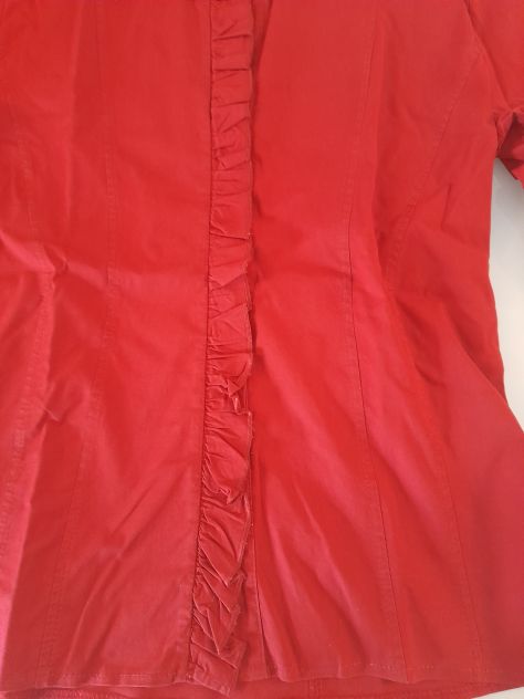 VENDO CAMICIA DA DONNA ROSSA MARCA GENNY - Foto 4