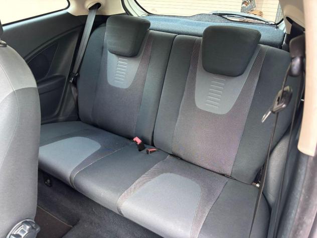 FORD Ka 1.2 8V 69CV Titanium - Foto 4