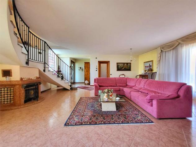 V005554 - VILLAFRANCA – VILLA SINGOLA CON GIARDINO DI 2.000 MQ - Foto 9