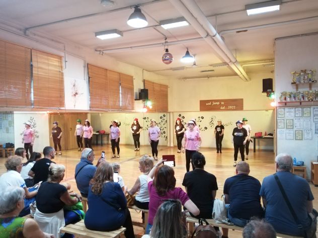 Liscio-standard,latino/americ, salsa, bachata,danza del ventre, danza moderna