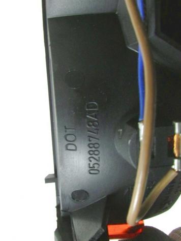 05288748AD TERZO STOP CHRYSLER PT CRUISER 2.2 D 110KW 5M 5P (2009) RICAMBIO USATO - Foto 2