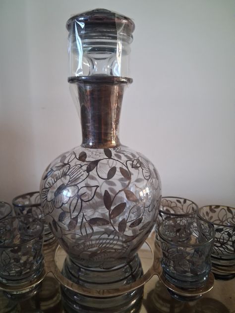 Set da liquore costituito da sei bicchieri e una bottiglia in vetro  primi '900 - Foto 3