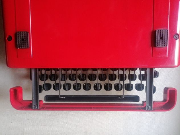 Olivetti Valentine macchina per scrivere portatile - Foto 4