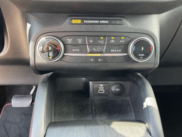 Ford Kuga 2.0 EcoBlue 120CV 2WD ST-Line Auto - Foto 10