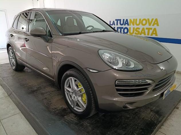 PORSCHE Cayenne 3.0 V6 tdi 245cv tiptronic rif. 23978782 - Foto 2