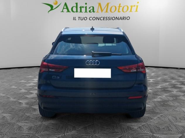 Audi Q3 2.0 35 TDI Business S Tronic - Foto 4