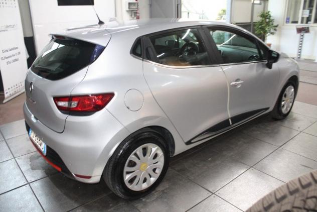 Renault Clio 1.2 75CV 5 porte Zen - Foto 6