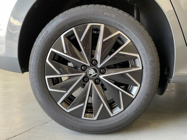 Škoda Kamiq 1.0 TSI Black Dots 70kW - Foto 8