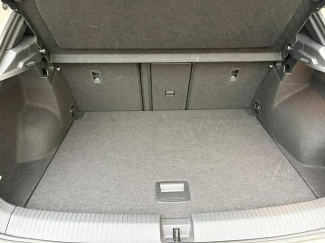 VOLKSWAGEN T-Roc 1.0 TSI R-Line rif. 24107302 - Foto 8