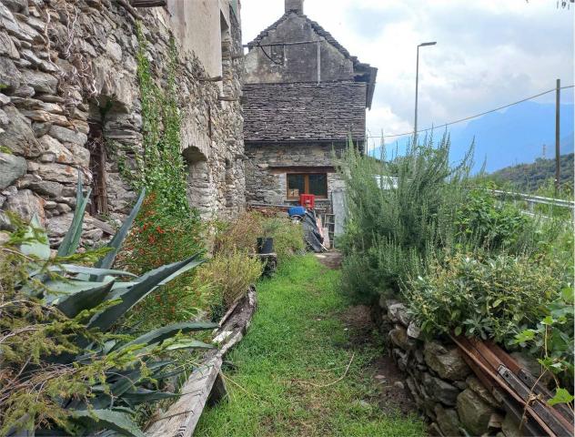 V000457 - ANTICA CASA CON PORTICO - Foto 14