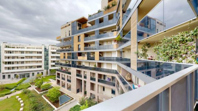 Appartamento di 60 m² con 2 locali e box auto in affitto a Milano