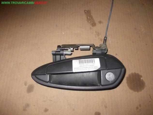 MANIGLIA INT.PORTA ANT.S. NERO PLASTICA CON CIL. FIAT PUNTO (199-2Y/4C/3X)   FIAT - GRANDE PUNTO - 01-09-2005 - 01-12-2011